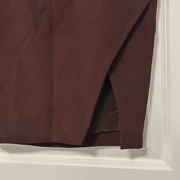 RW&Co - Suiting Skirt - Merlot Colour - Size 2 - Picture 2 of 3
